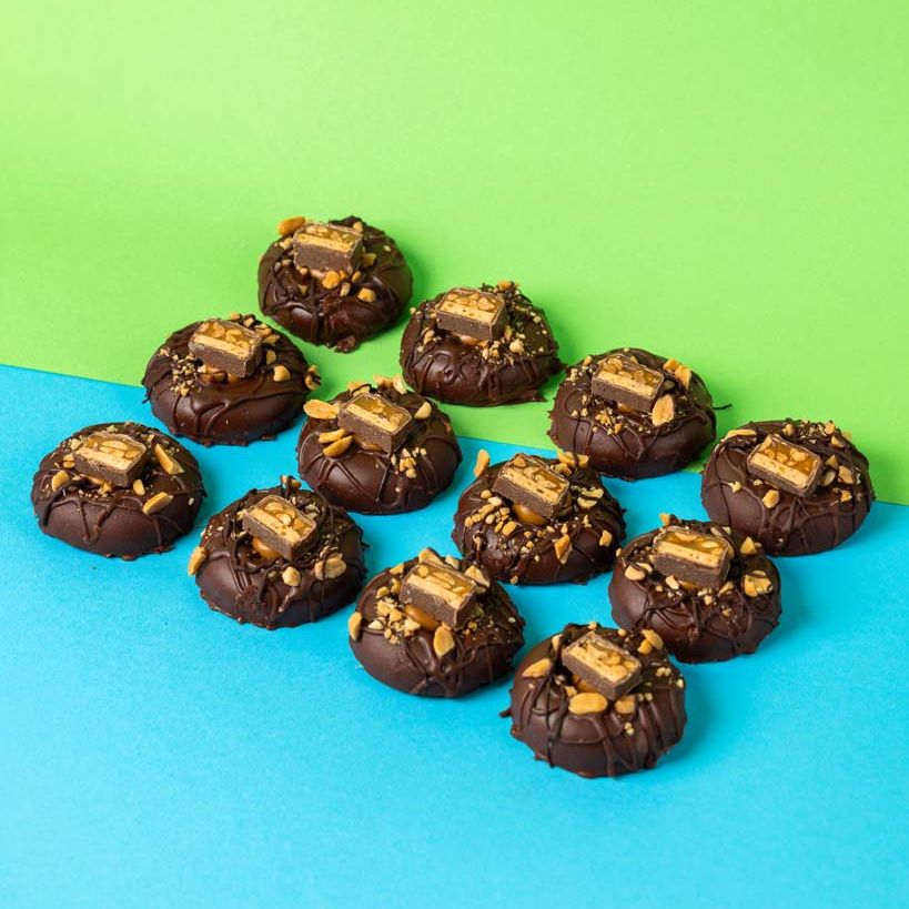 "Baked Snicky Minaj" glutenfreundliche Mini-Kuchen-Donut Geschenkbox (12 Stück)